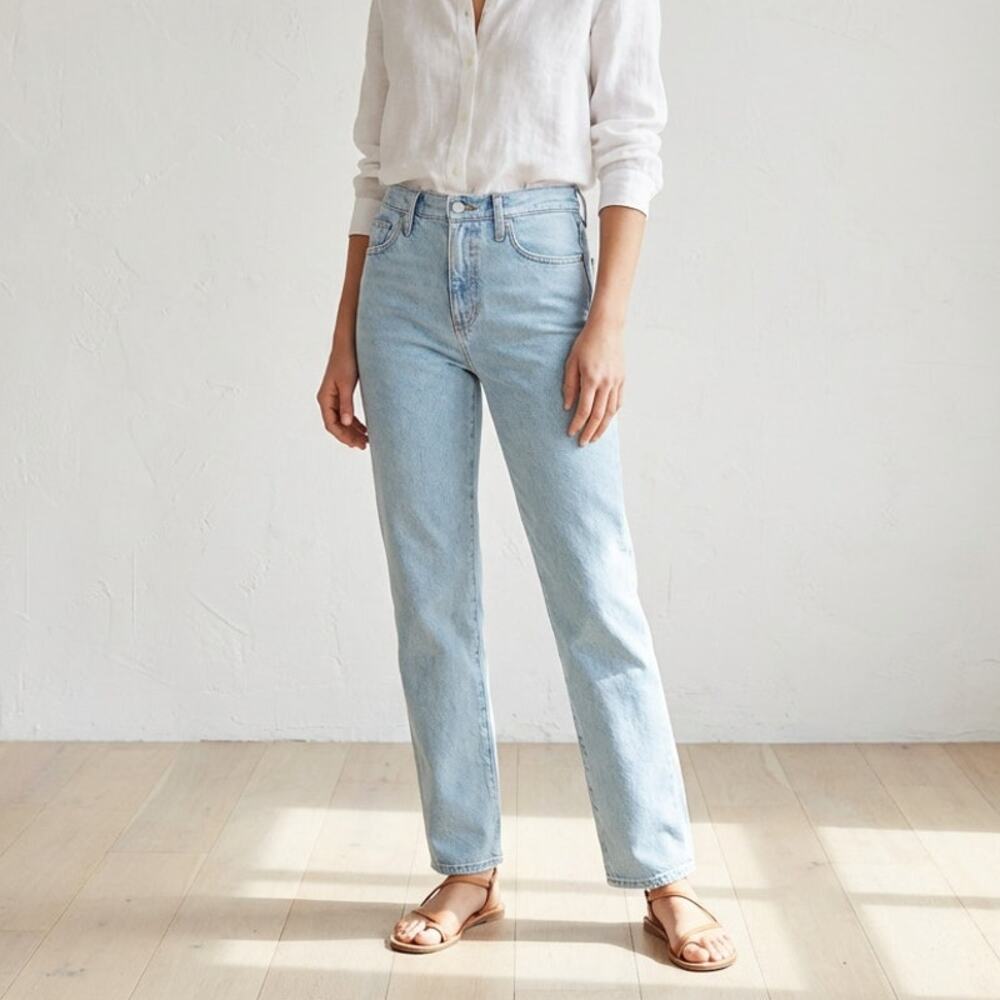 AG Adriano Goldschmied Alexxis High-rise Ankle Vintage Straight Jeans, size 26R